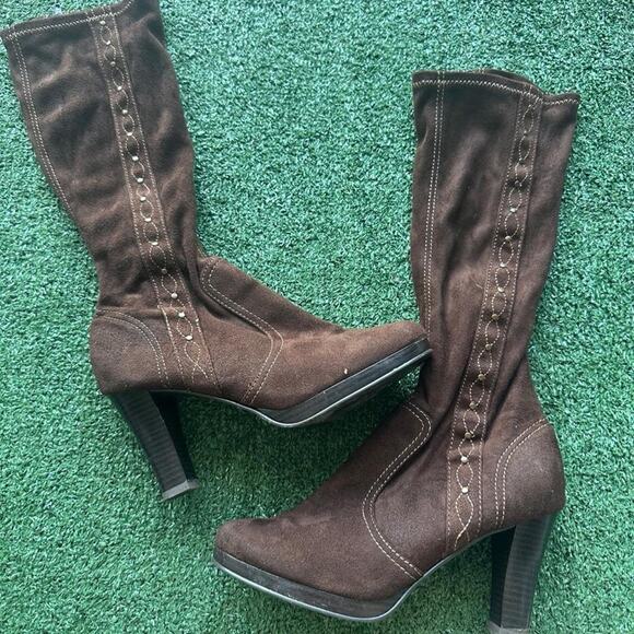 Mudd Clothing Shoes - y2k vtg mudd brown suede boots